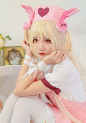 欧美一黄两后_4K免费全集观看