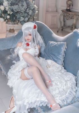 欧美风破洞牛仔裤女_BD手机免费观看完整